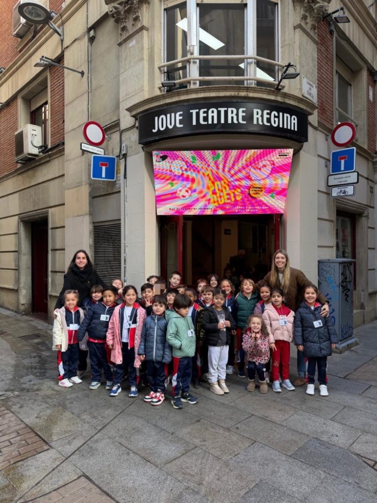 I5: SORTIDA AL TEATRE