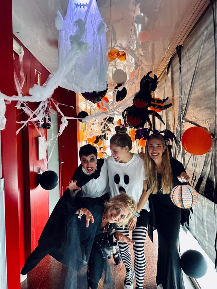 I5: SPOOKY HALLOWEEN